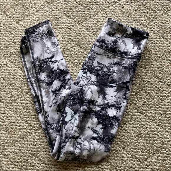 5/$15 SO Black, White, & Gray Yoga High-Rise Leggings Small - Picture 1 of 8